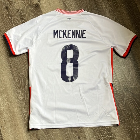 Nike - Picture 2 of 16